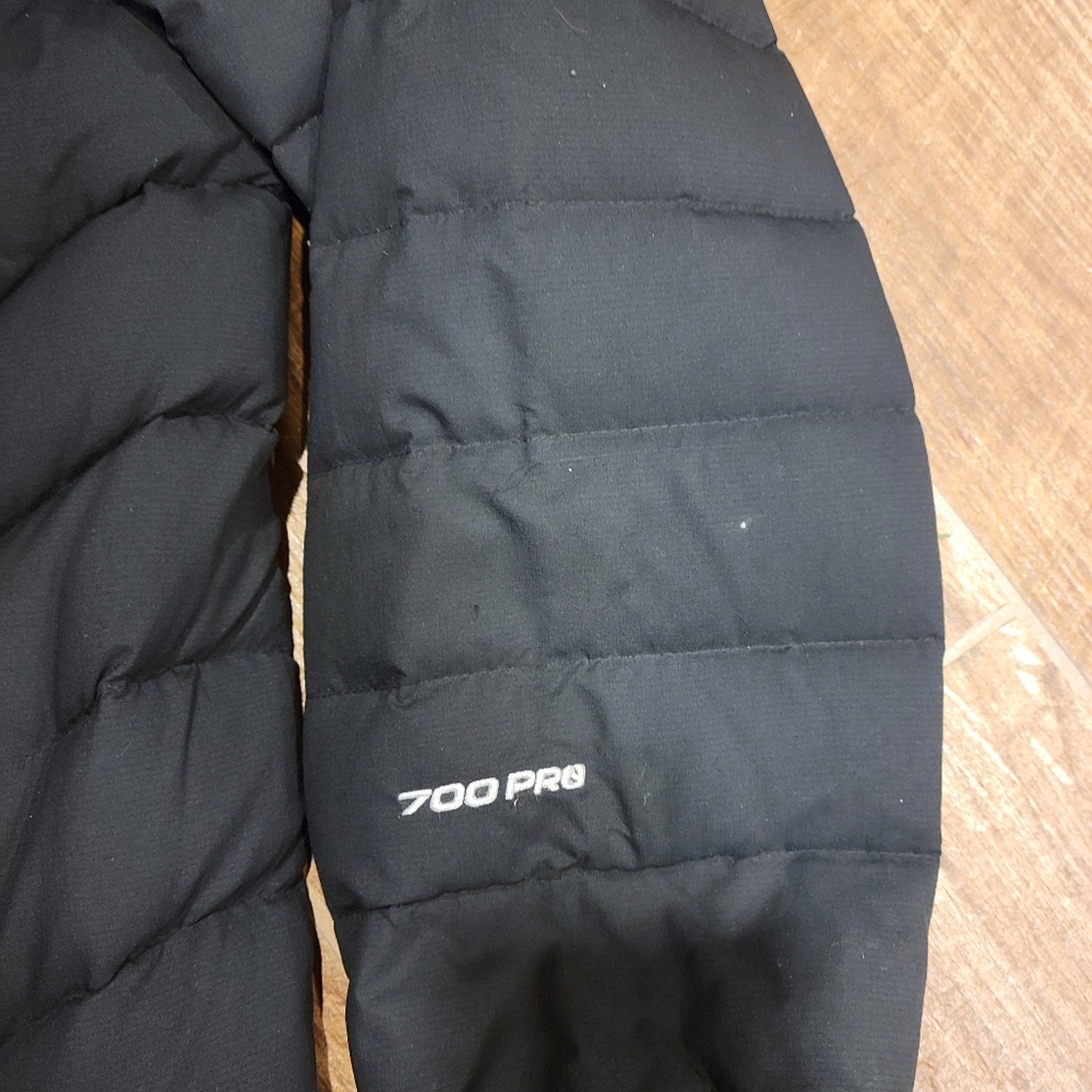 North Face Men's 2XL Black Puffy Jacket